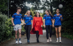 Four of the Elite Scholars walking with Professor Niamh Hourigan