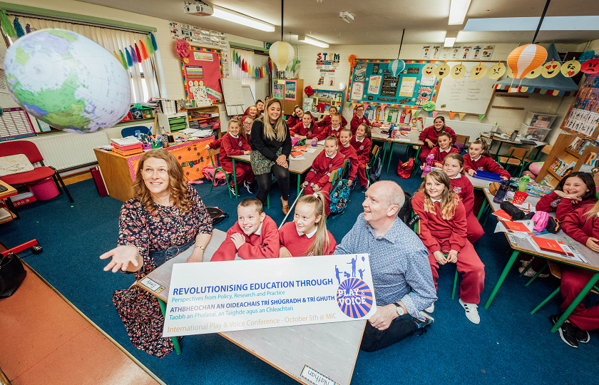 Students from Corpus Christi Primary School in Moyross pictured with Dr Lisha O'Sullivan and Dr Maurice Harmon from Mary Immaculate College, Limerick. The Corpus Christi School Choir will perform at the upcoming 'Revolutionising Education through Play and Voice' Conference, taking place at MIC Limerick on 5 October. The conference, which is aimed at teachers and parents, will explore the role of 'play' and 'voice 'in education. 