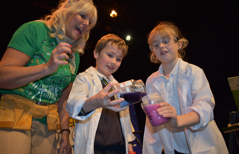 Scientific Sue pictured with Caoilinn O'Brien and Colin Hogan from Tuamgraney National School at the launch of Science Week at MIC