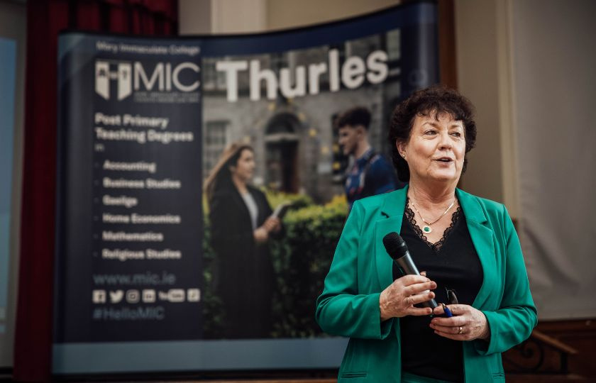 Dr Mary Nihill delivering her keynote presentation.