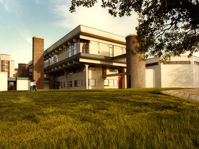 MIC library exterior